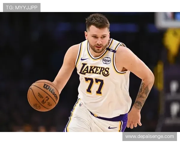 东契奇轰38分率队击退湖人 里夫斯复出砍24分黄蜂惨遭三连败